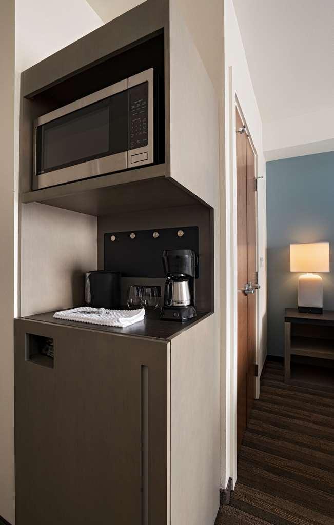 Hyatt House Carlsbad Hotel Room photo
